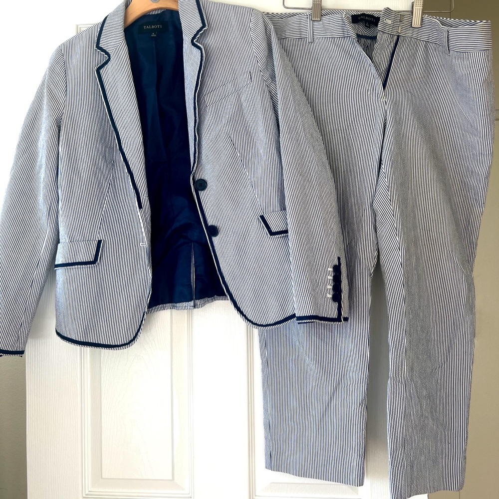 Beautiful 2 pieces Zara
